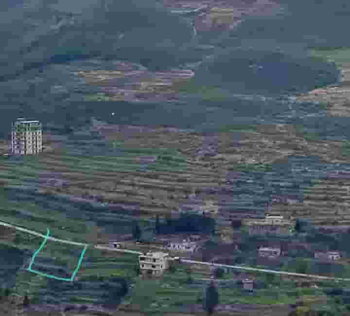 أرض 824م² للبيع