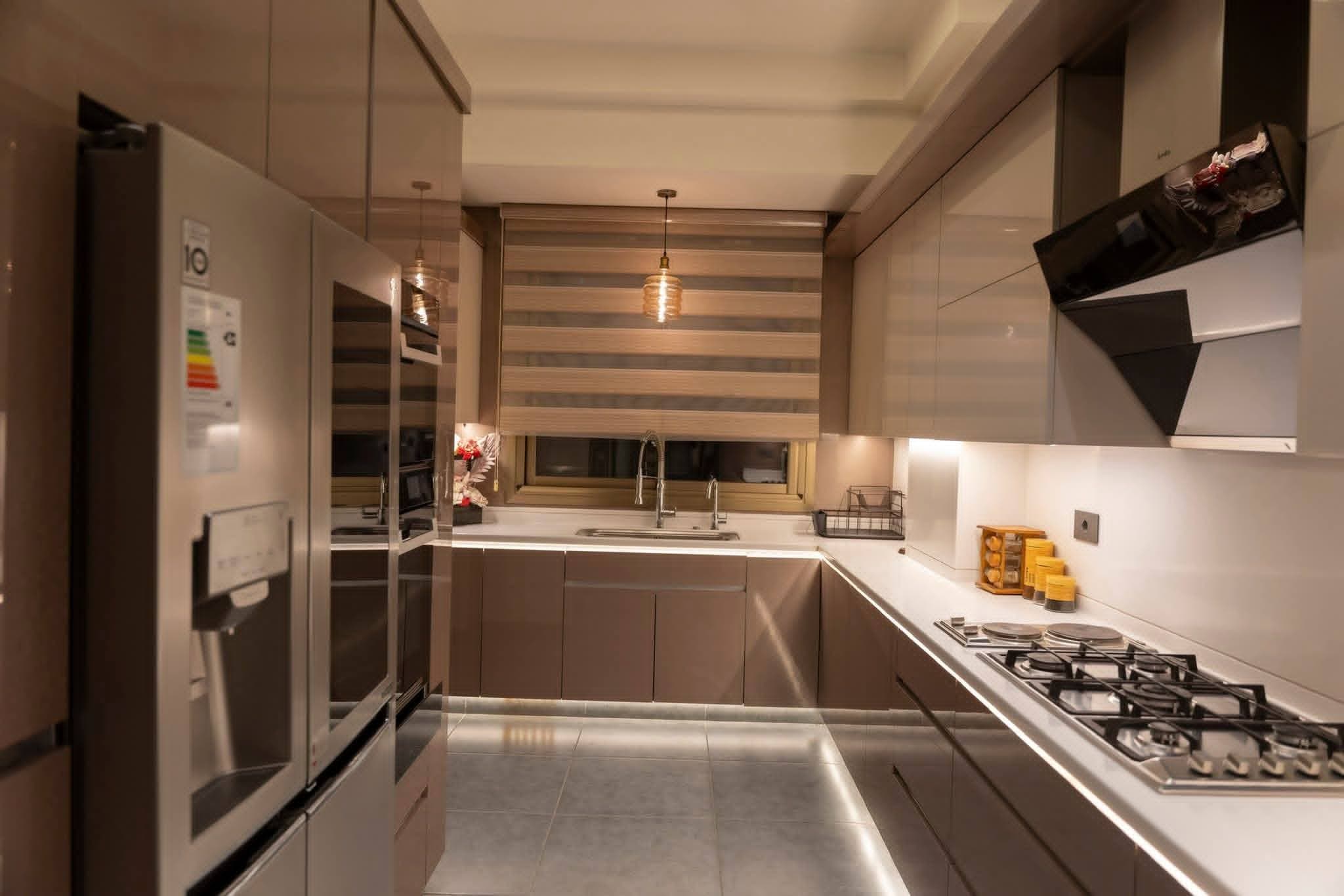 شقة 4 غرف 1 صالات 200م² طابق 2 مع فرش للبيع