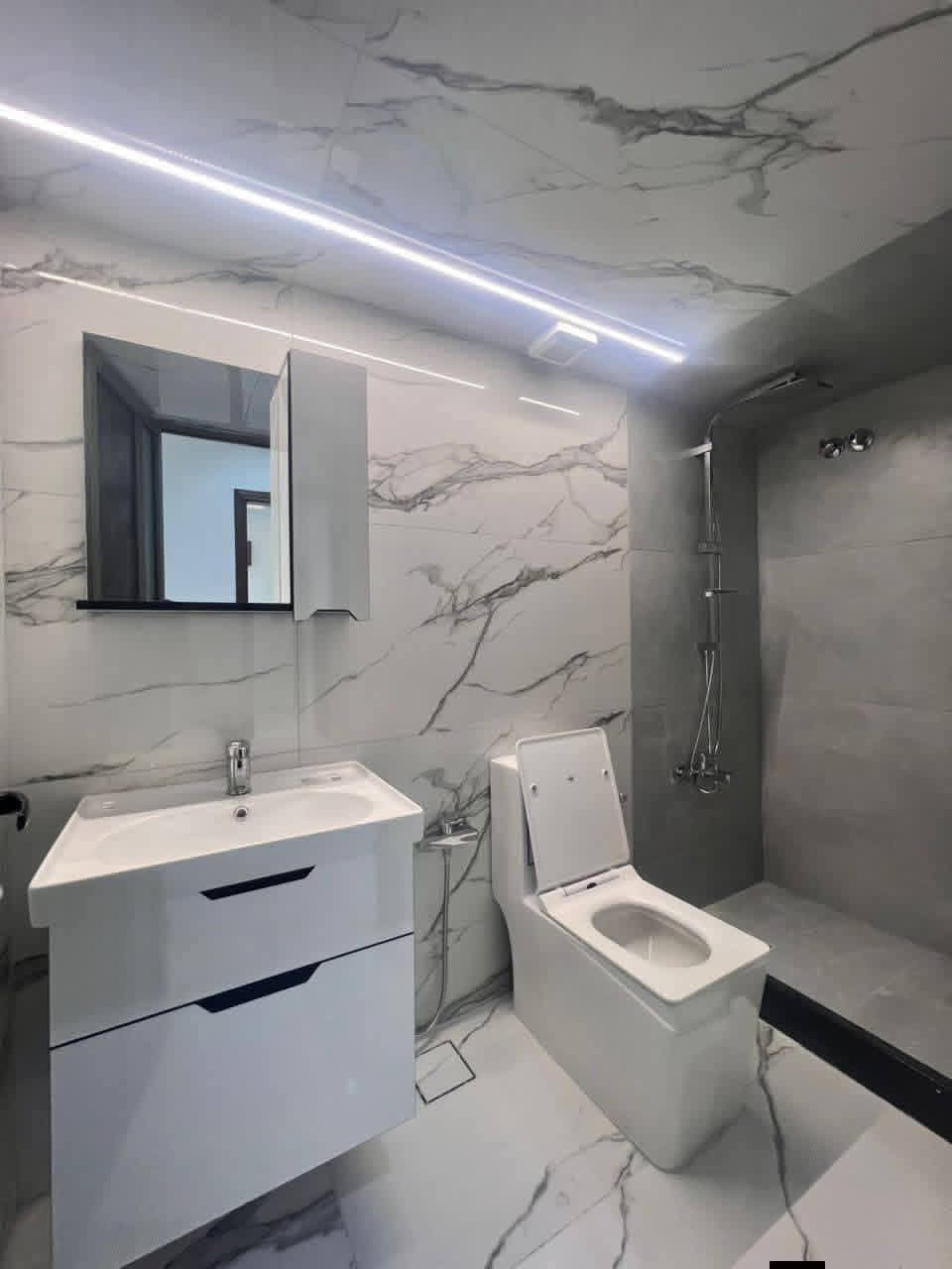 شقة 2 غرف 1 صالات 100م² طابق 1 للبيع