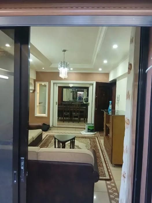 شقة 3 غرف 1 صالات طابق 5 مع فرش للإيجار