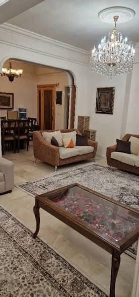 شقة 3 غرف 1 صالات 170م² طابق 8 مع فرش للإيجار