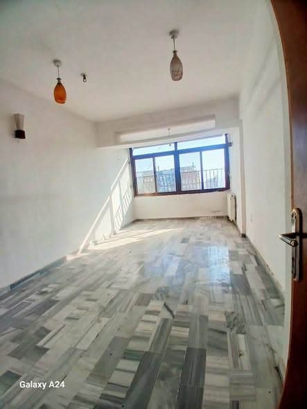 شقة 2 غرف 1 صالات 90م² طابق 10 للإيجار