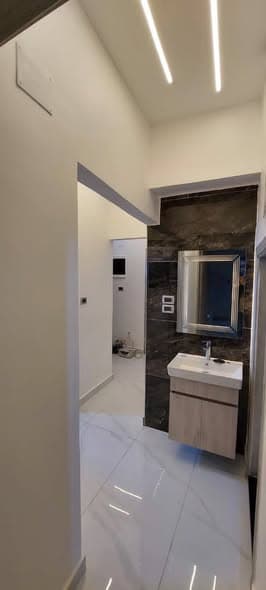 شقة 2 غرف 1 صالات 100م² طابق 3 للبيع