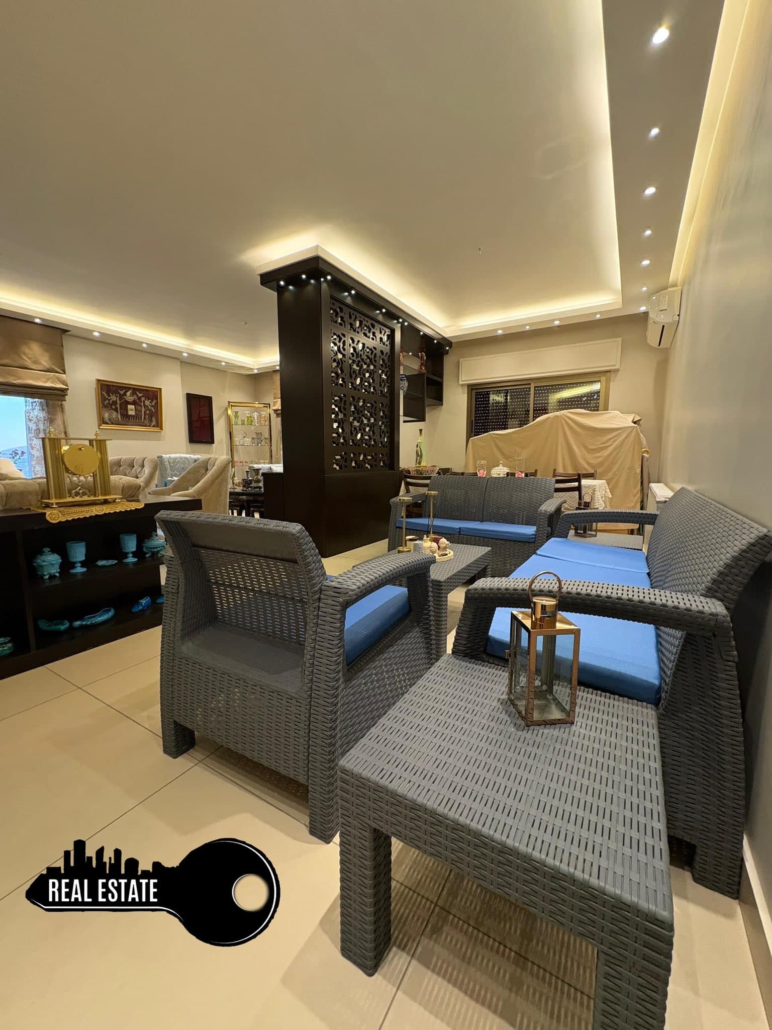 شقة 4 غرف 2 صالات 210م² طابق 3 للبيع