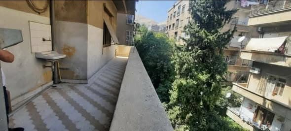 شقة 6 غرف 1 صالات 210م² طابق 2 للبيع