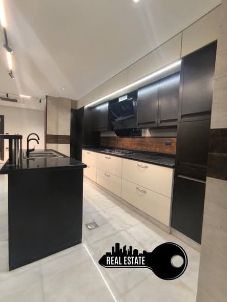 شقة 3 غرف 3 صالات 500م² للبيع