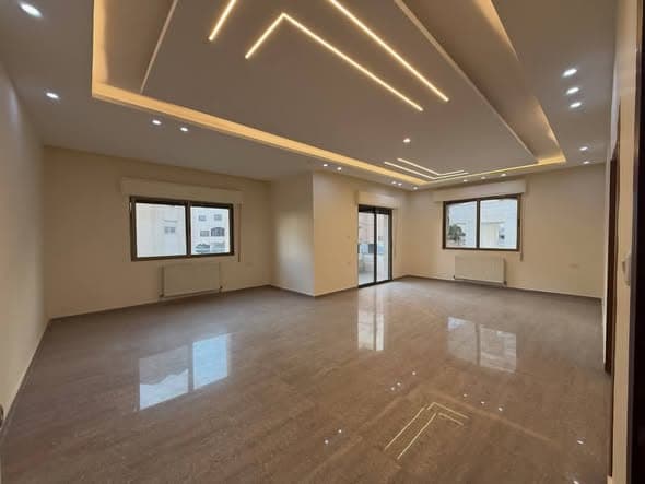 شقة 6 غرف 1 صالات 280م² للبيع