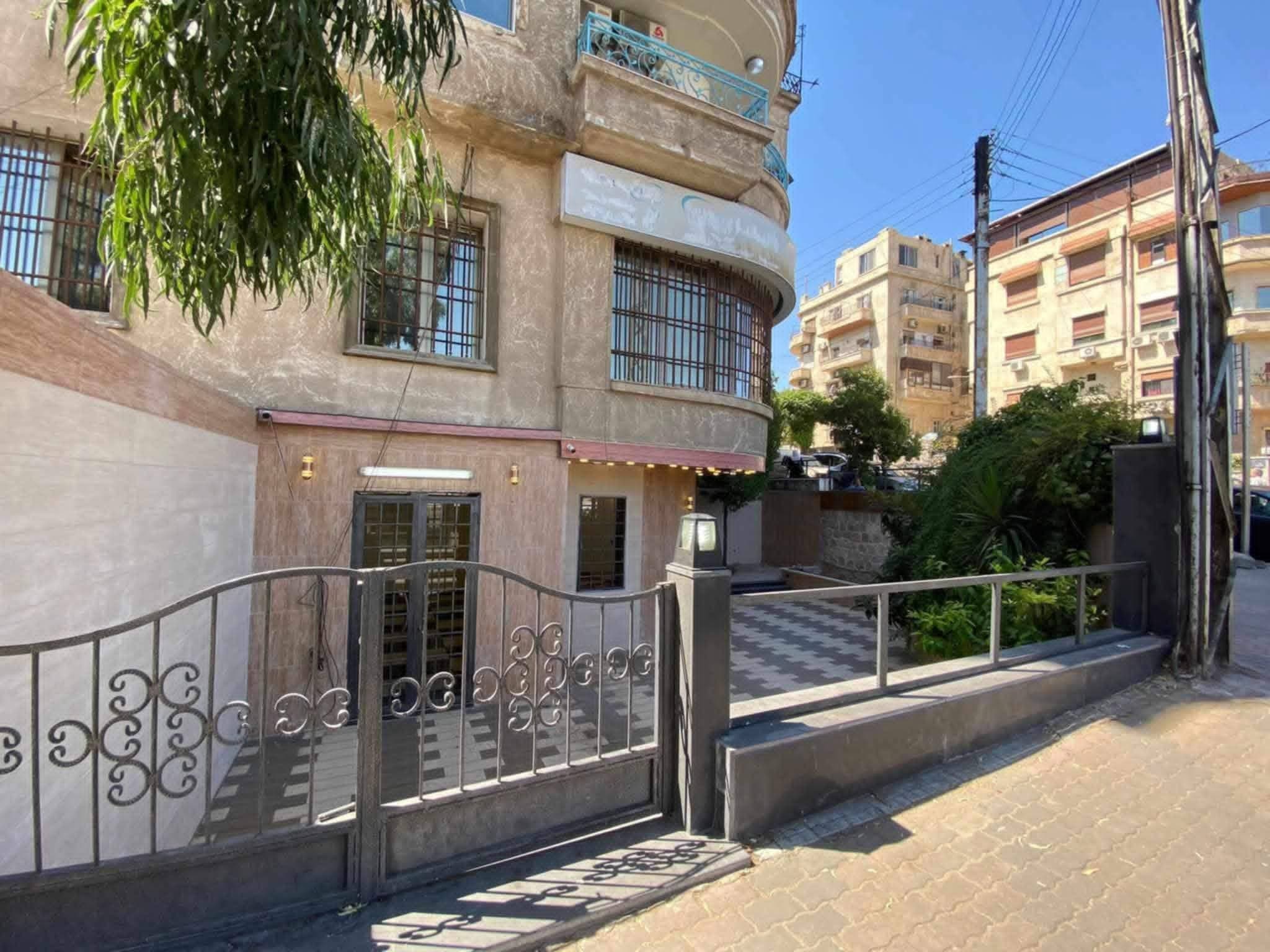 شقة 4 غرف 1 صالات 220م² طابق 3 للبيع