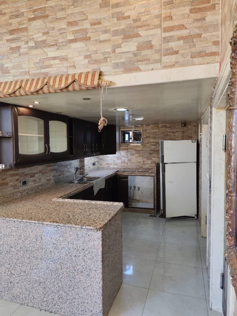 شقة 3 غرف 1 صالات 200م² طابق 3 للإيجار