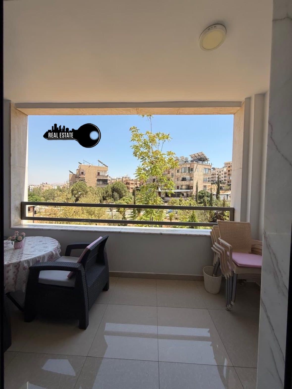 شقة 2 غرف 1 صالات 100م² طابق 2 للبيع