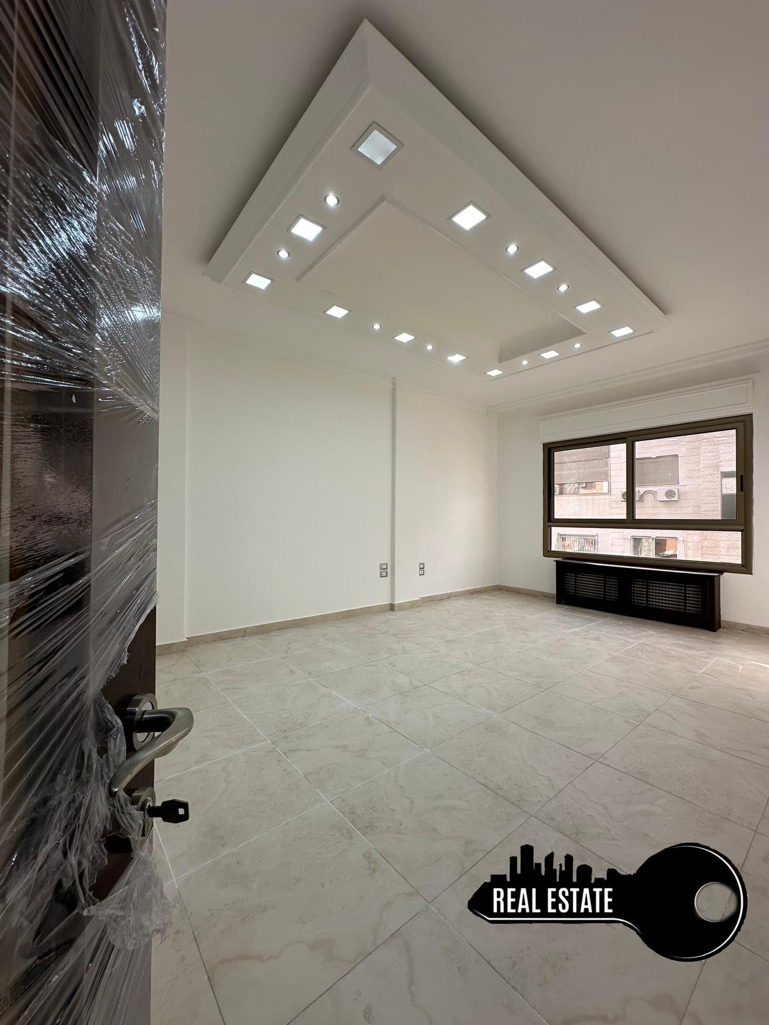 شقة 2 غرف 1 صالات 135م² طابق 4 للبيع