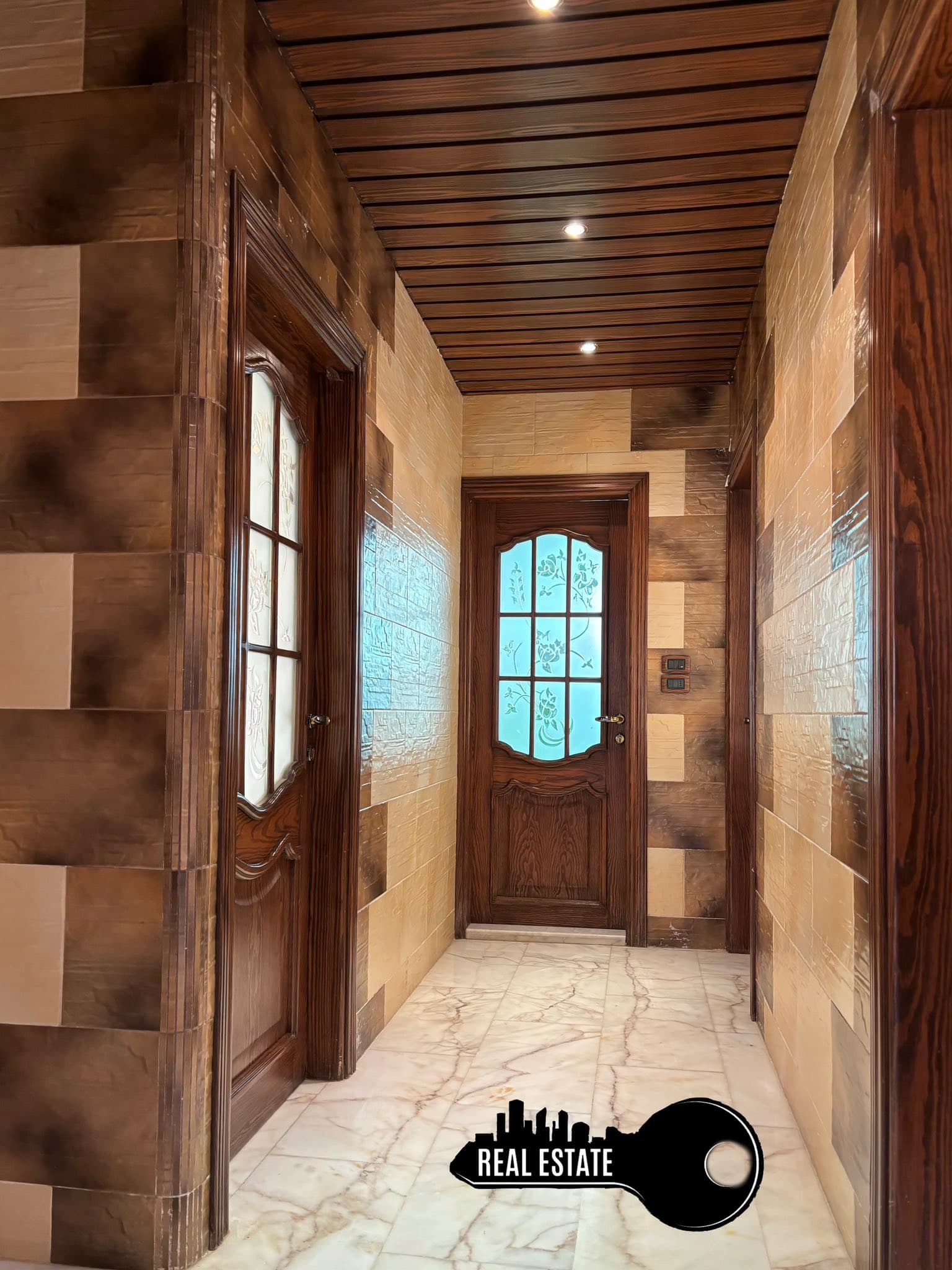 شقة 2 غرف 1 صالات 170م² طابق 3 للبيع