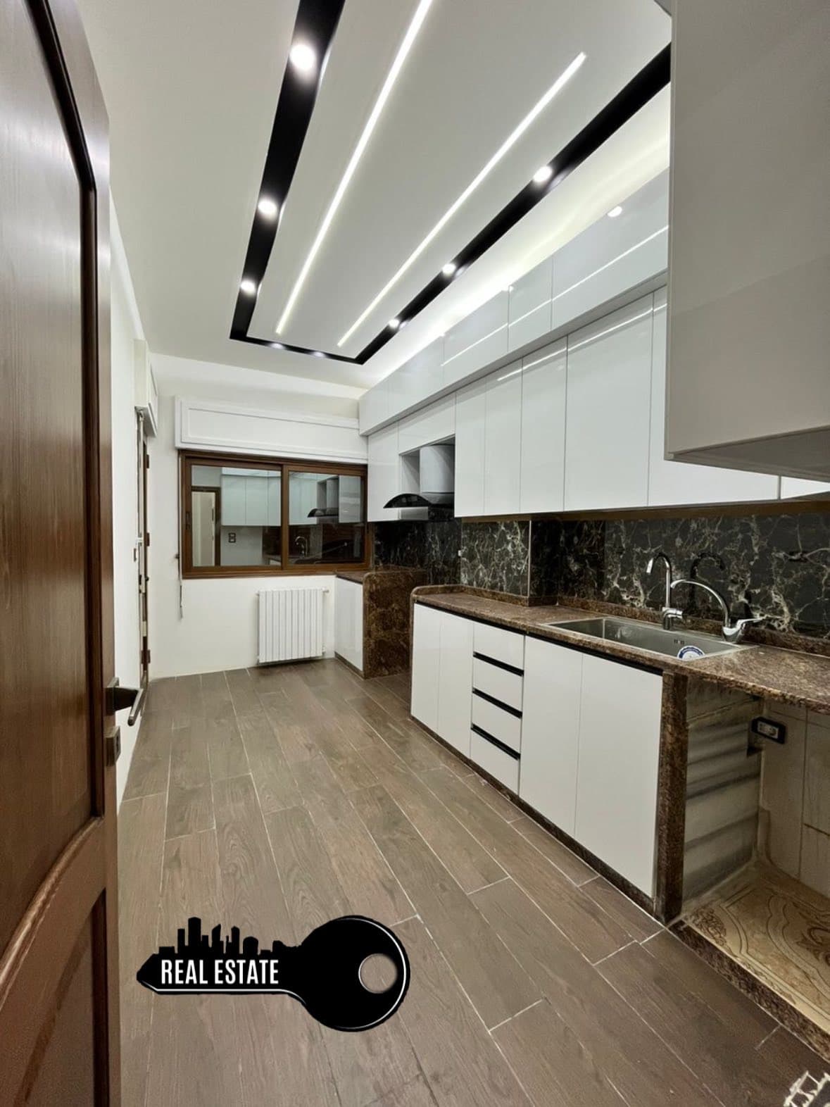 شقة 3 غرف 1 صالات 130م² طابق 1 للبيع