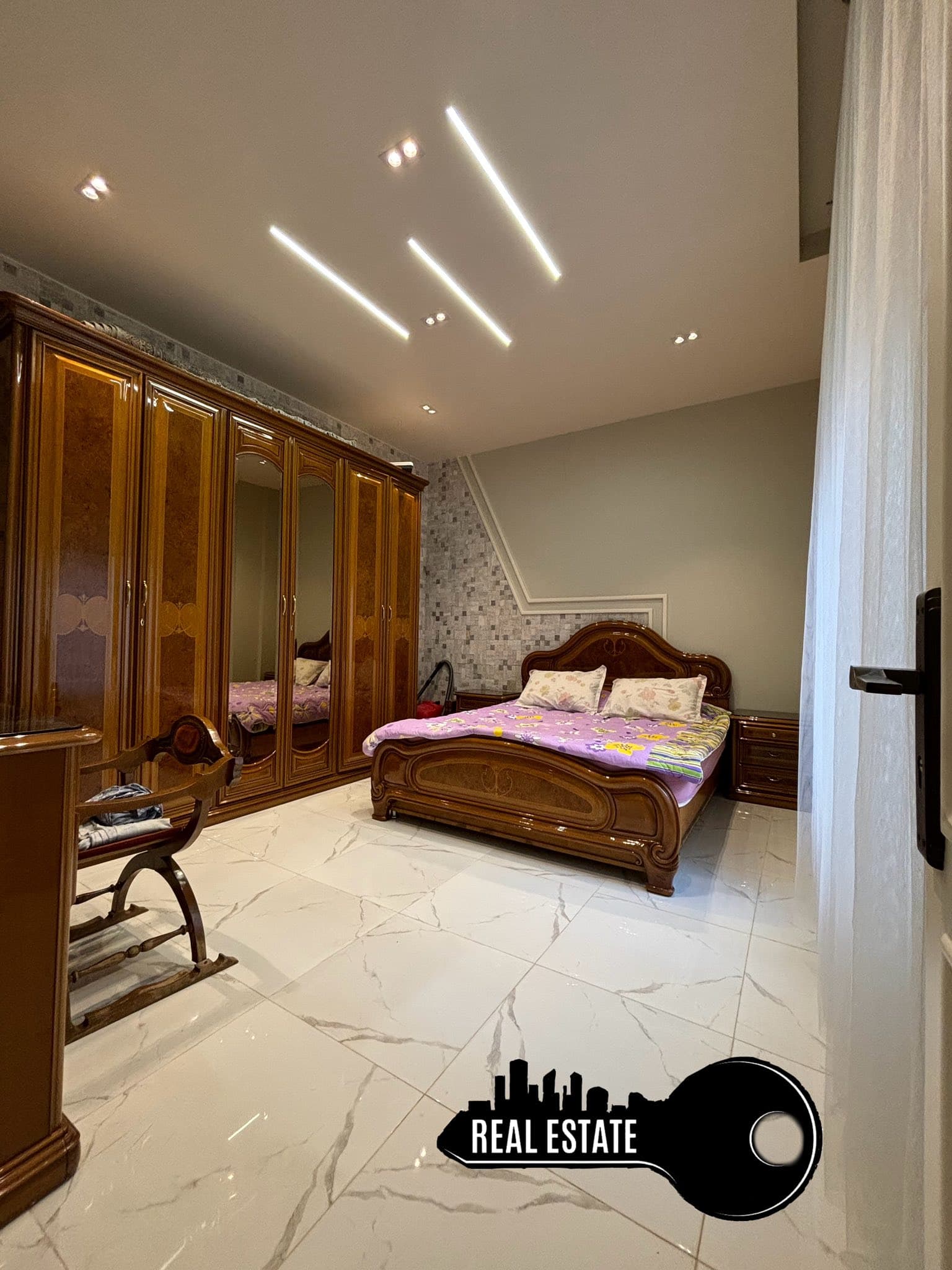 شقة 4 غرف 1 صالات 175م² أرضي مع فرش للبيع