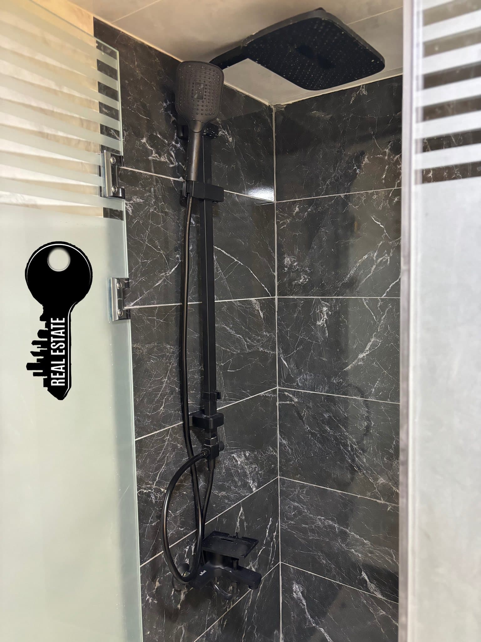 شقة 2 غرف 1 صالات 90م² أرضي للبيع