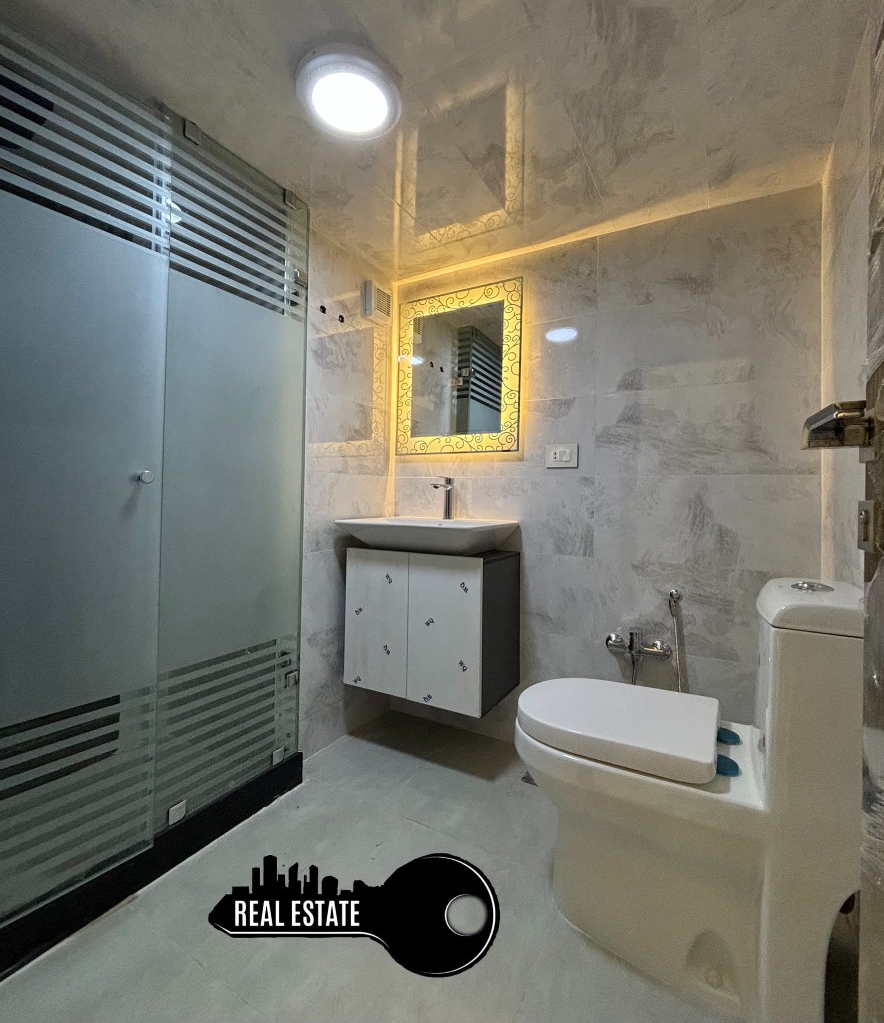 شقة 2 غرف 1 صالات 90م² أرضي للبيع