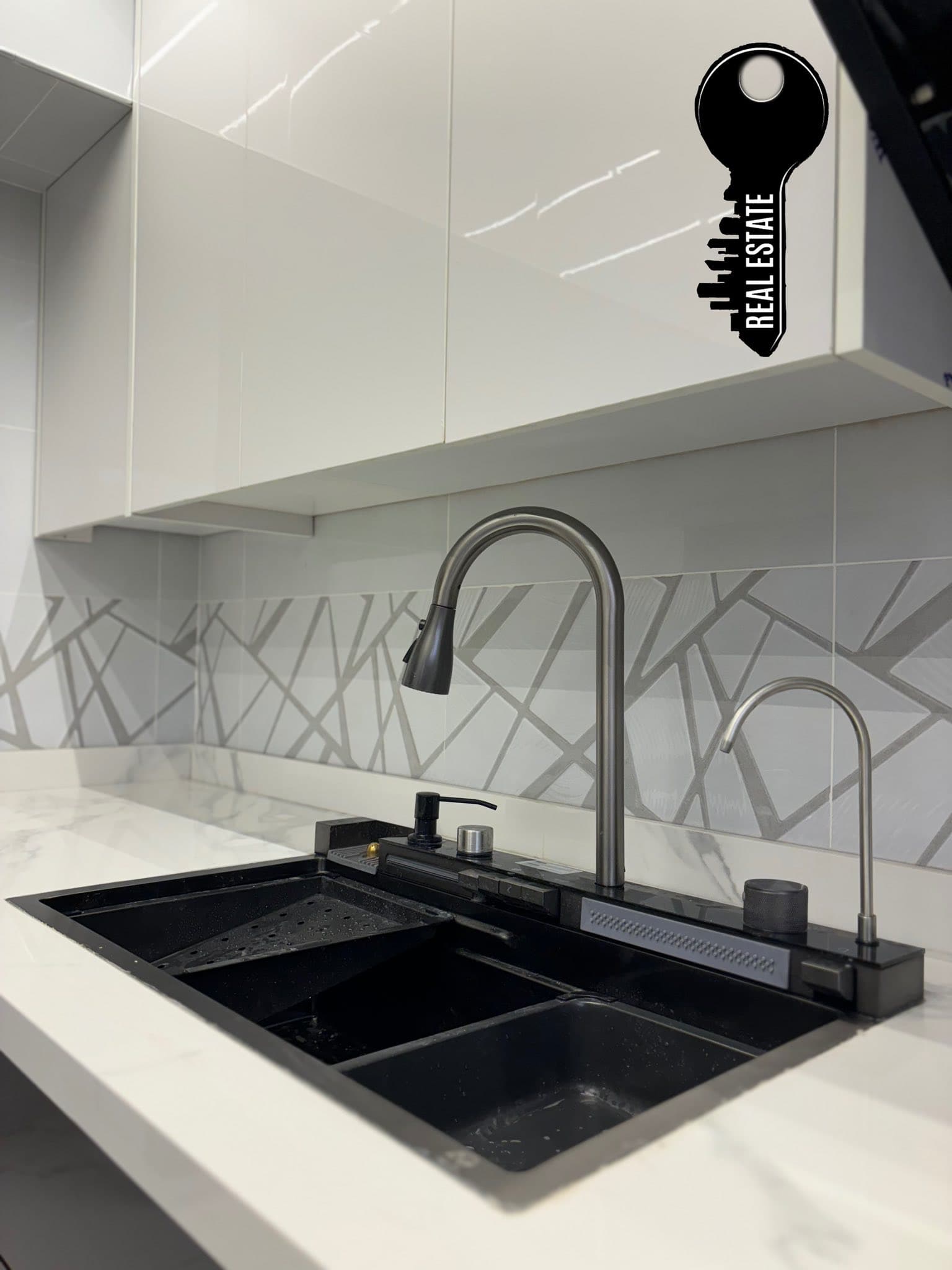 شقة 2 غرف 1 صالات 107م² أرضي للبيع