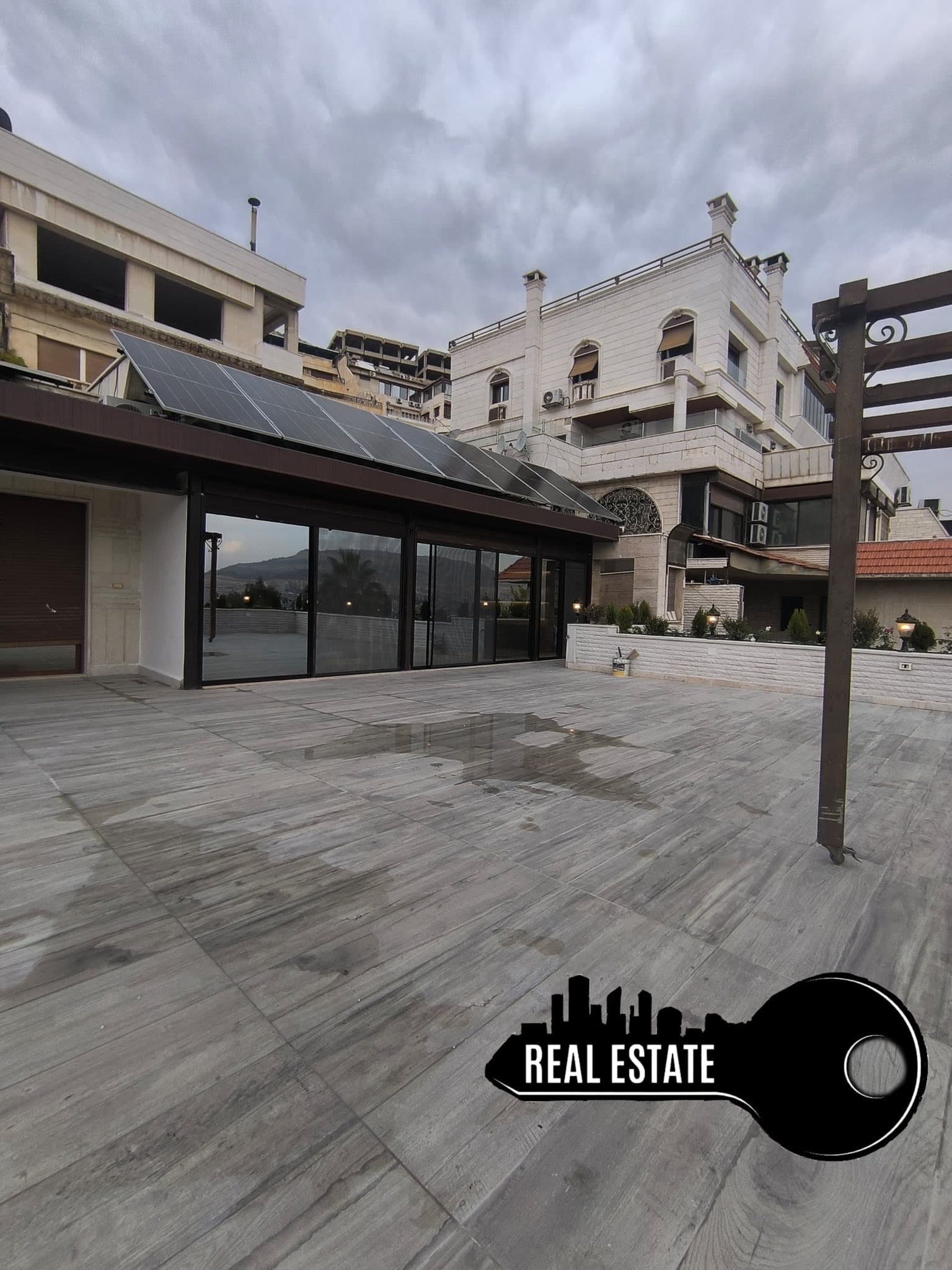 شقة 3 غرف 3 صالات 500م² للبيع