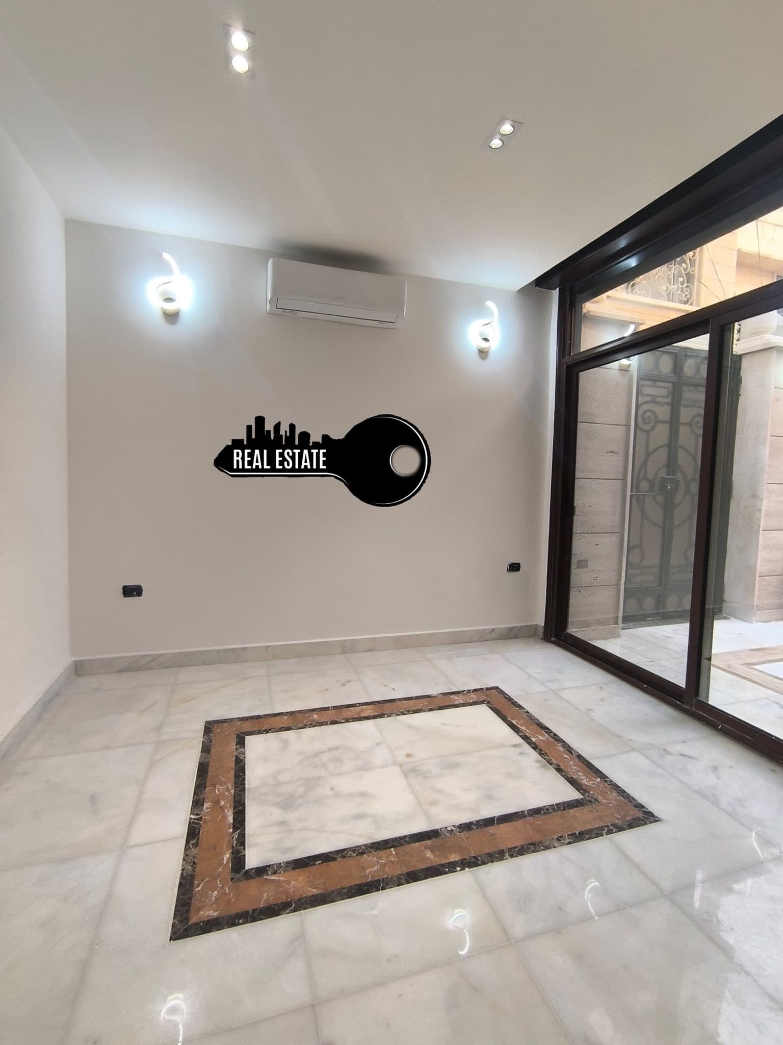 شقة 3 غرف 3 صالات 500م² للبيع