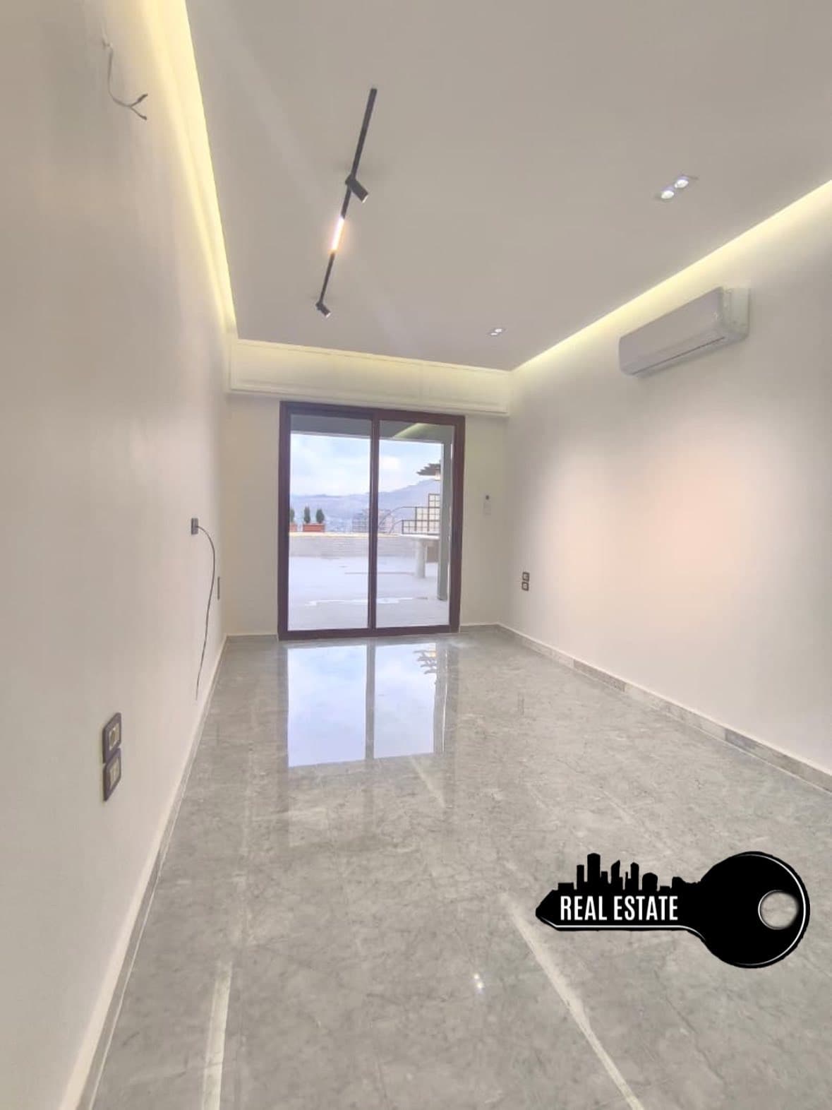 شقة 3 غرف 3 صالات 500م² للبيع