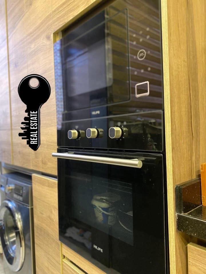 شقة 4 غرف 1 صالات 270م² أرضي مع فرش للبيع