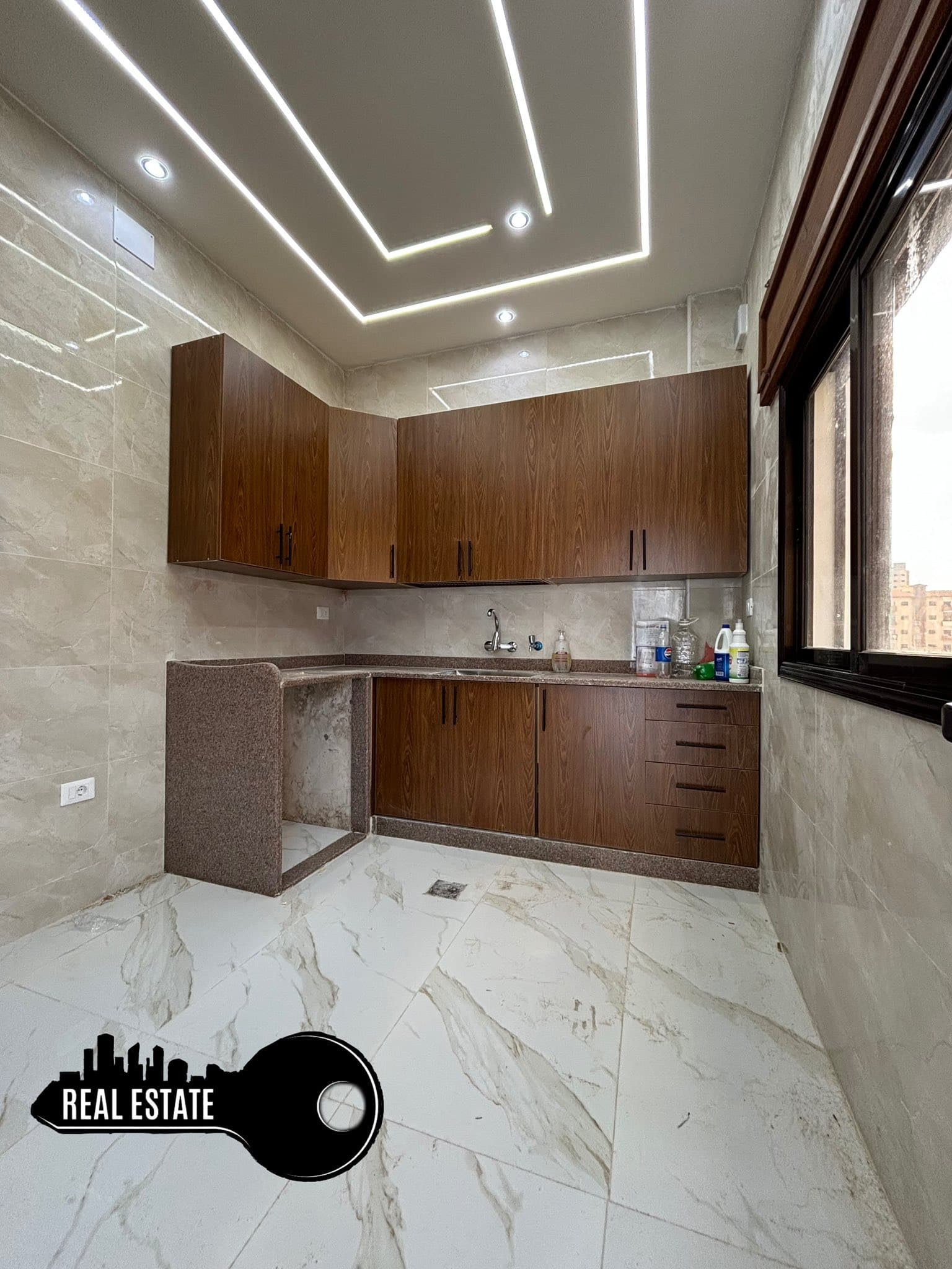 شقة 2 غرف 1 صالات 90م² طابق 2 للبيع