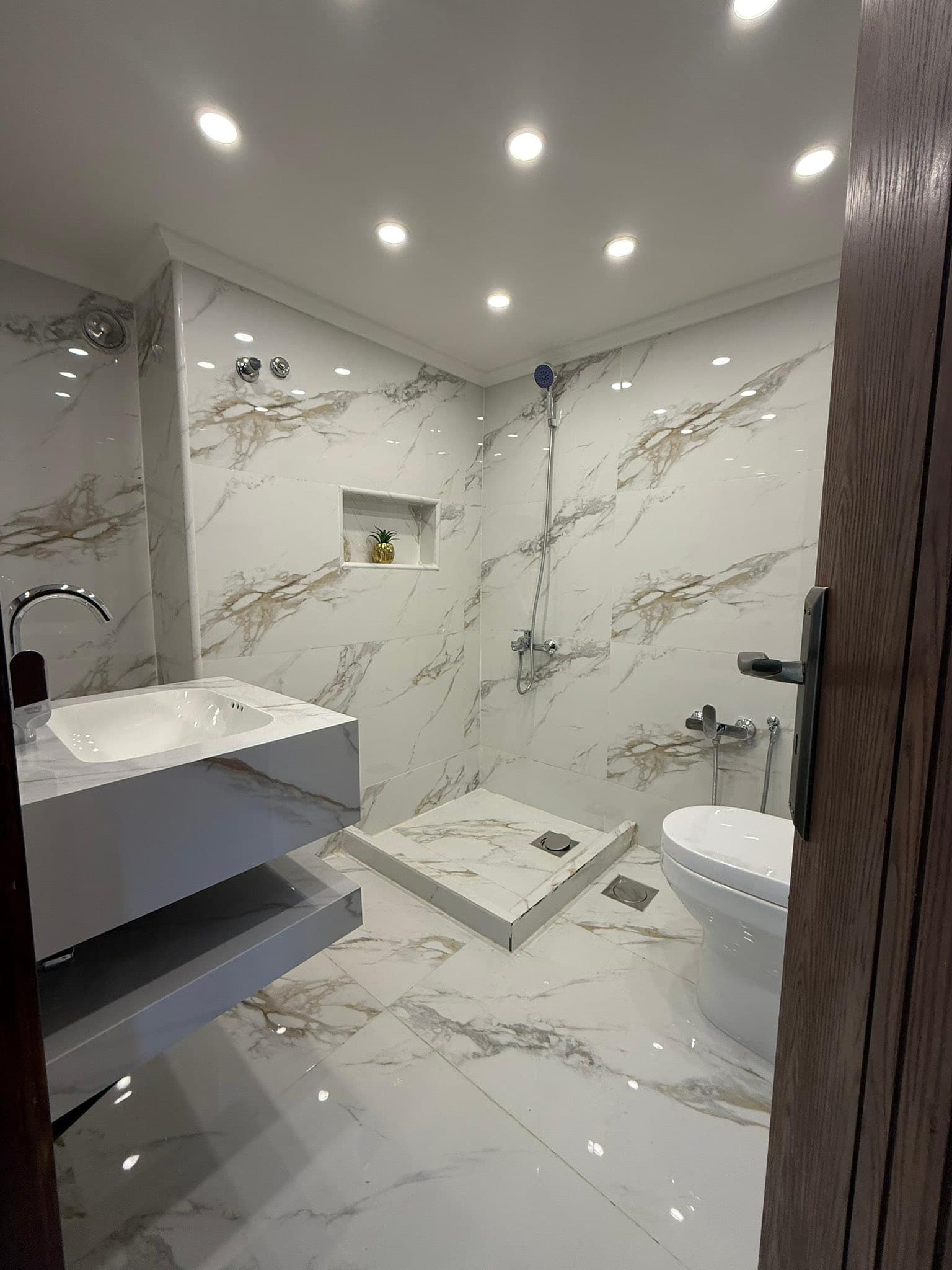 شقة 2 غرف 1 صالات 90م² طابق 2 للبيع