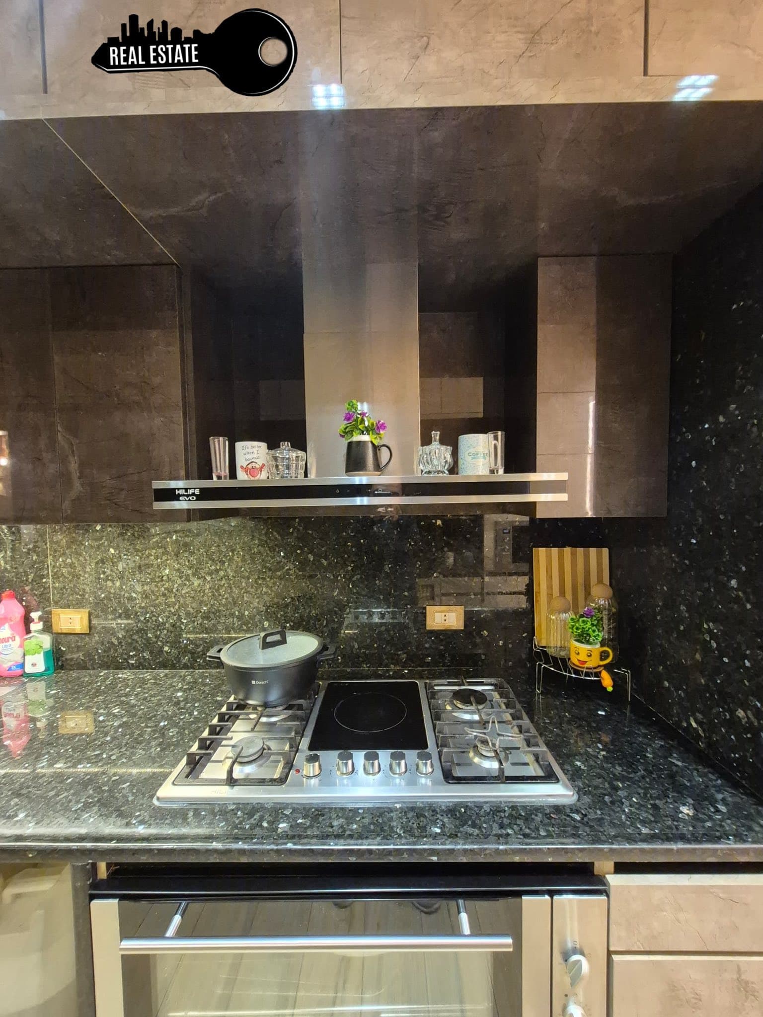 شقة 3 غرف 2 صالات 140م² طابق 11 للبيع