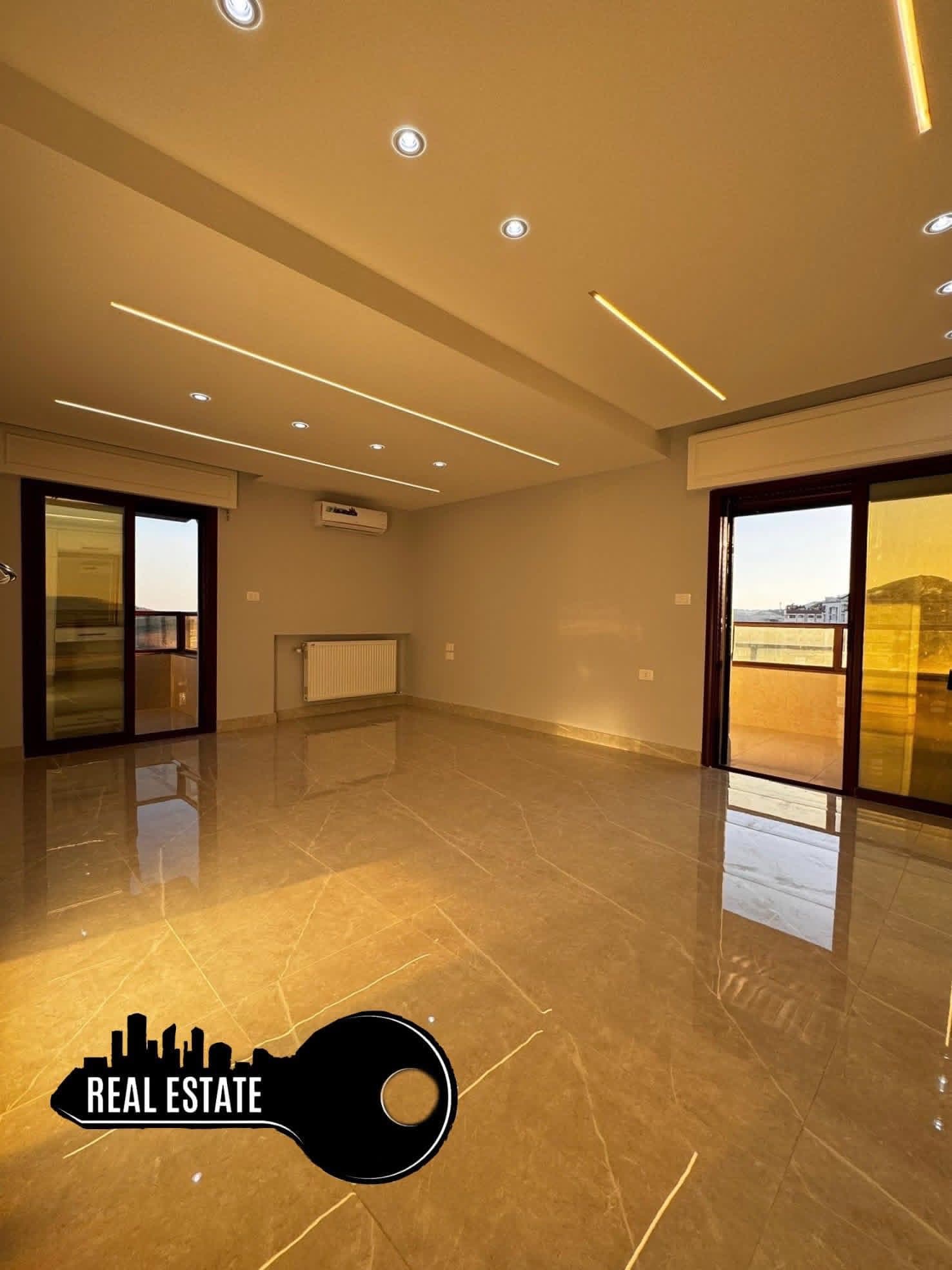 شقة 5 غرف 1 صالات 230م² طابق 4 للبيع