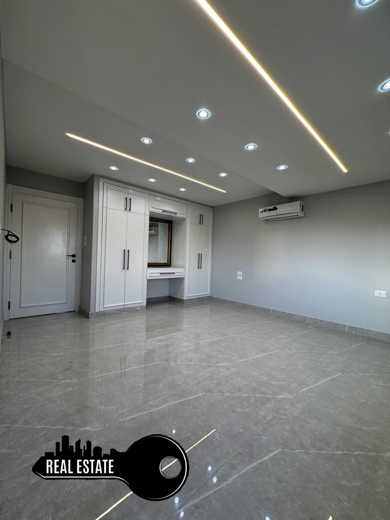 شقة 5 غرف 1 صالات 230م² طابق 4 للبيع