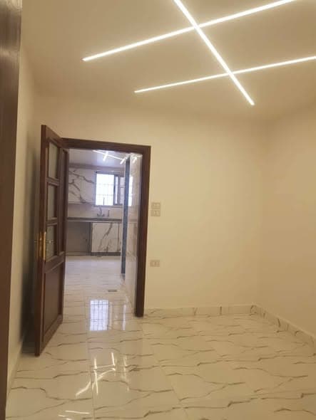 شقة 2 غرف 1 صالات 100م² أرضي للبيع