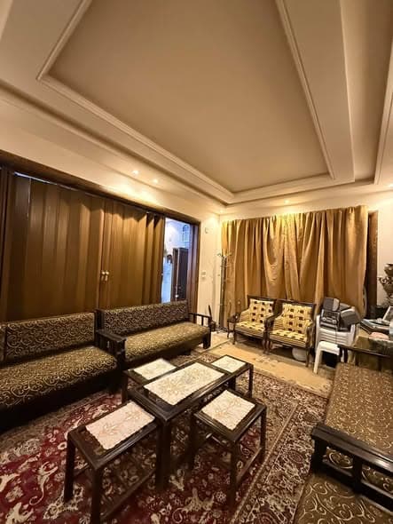 شقة 7 غرف 1 صالات 300م² للبيع