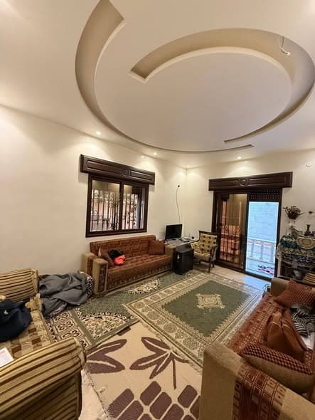 شقة 7 غرف 1 صالات 300م² للبيع