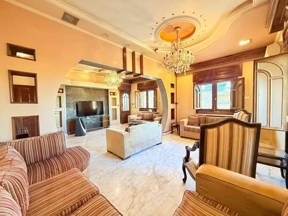 شقة 6 غرف 1 صالات 220م² طابق 4 مع فرش للبيع