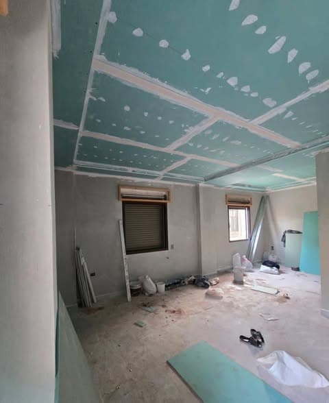 شقة 6 غرف 1 صالات طابق 1 للبيع