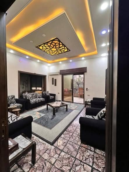 شقة 4 غرف 1 صالات 140م² للبيع