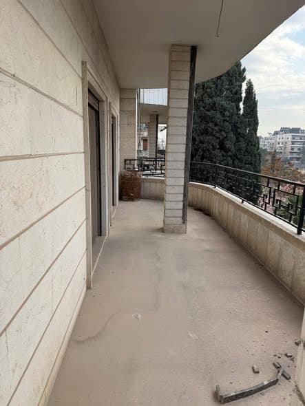 شقة 5 غرف 1 صالات 200م² طابق 3 للبيع