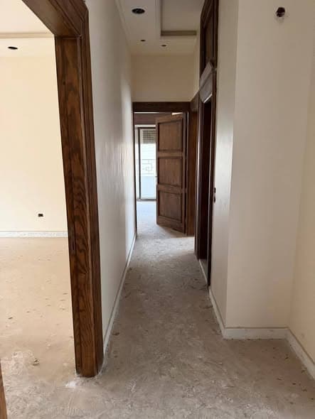 شقة 5 غرف 1 صالات 200م² طابق 3 للبيع