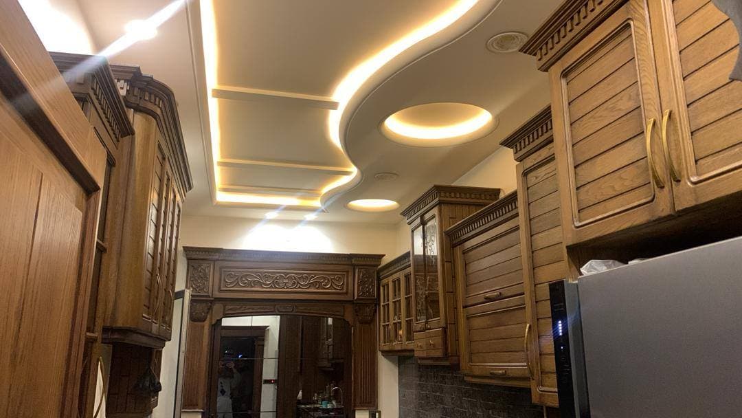 شقة 6 غرف 1 صالات 240م² طابق 2 للبيع