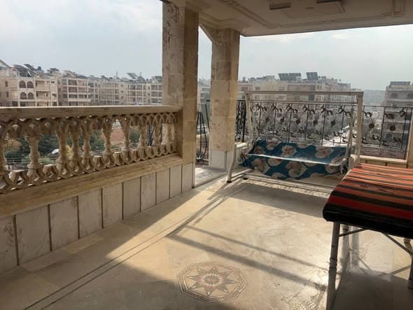 شقة 6 غرف 1 صالات 300م² طابق 4 للبيع