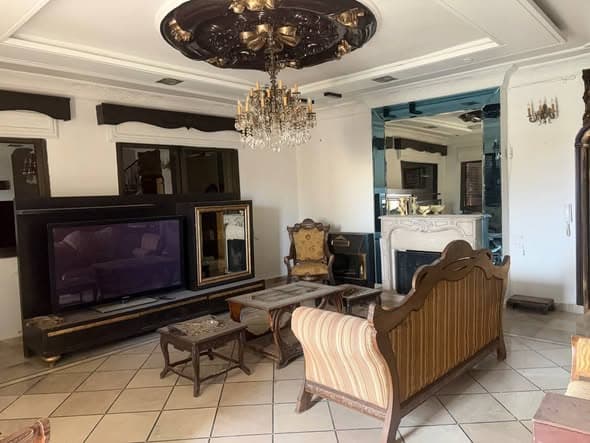 شقة 6 غرف 1 صالات 300م² طابق 4 للبيع