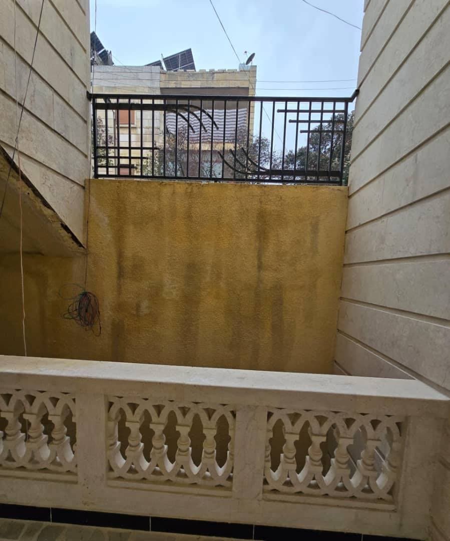 شقة 5 غرف 1 صالات أرضي للبيع