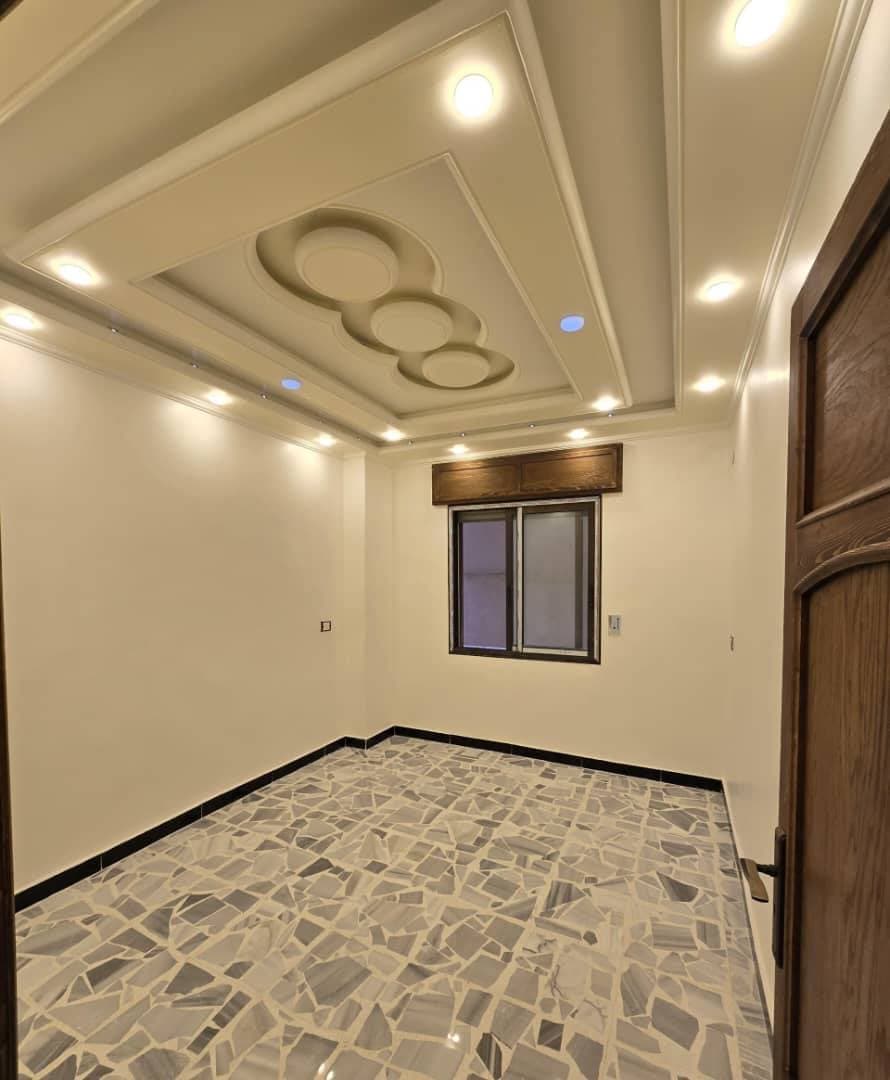 شقة 5 غرف 1 صالات أرضي للبيع