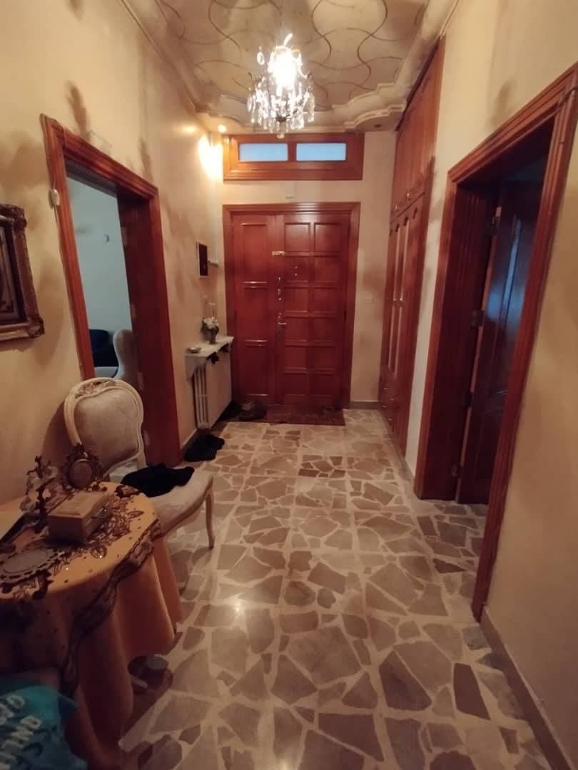 شقة 4 غرف 1 صالات طابق 1 للبيع