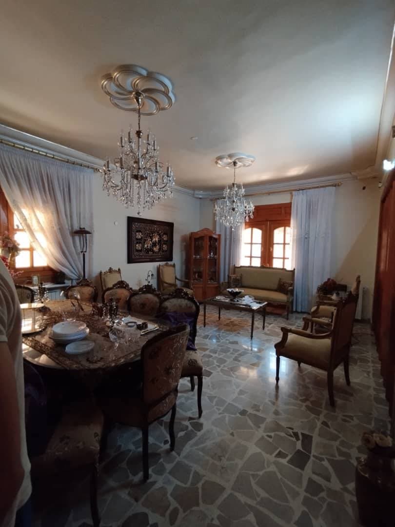 شقة 4 غرف 1 صالات طابق 1 للبيع