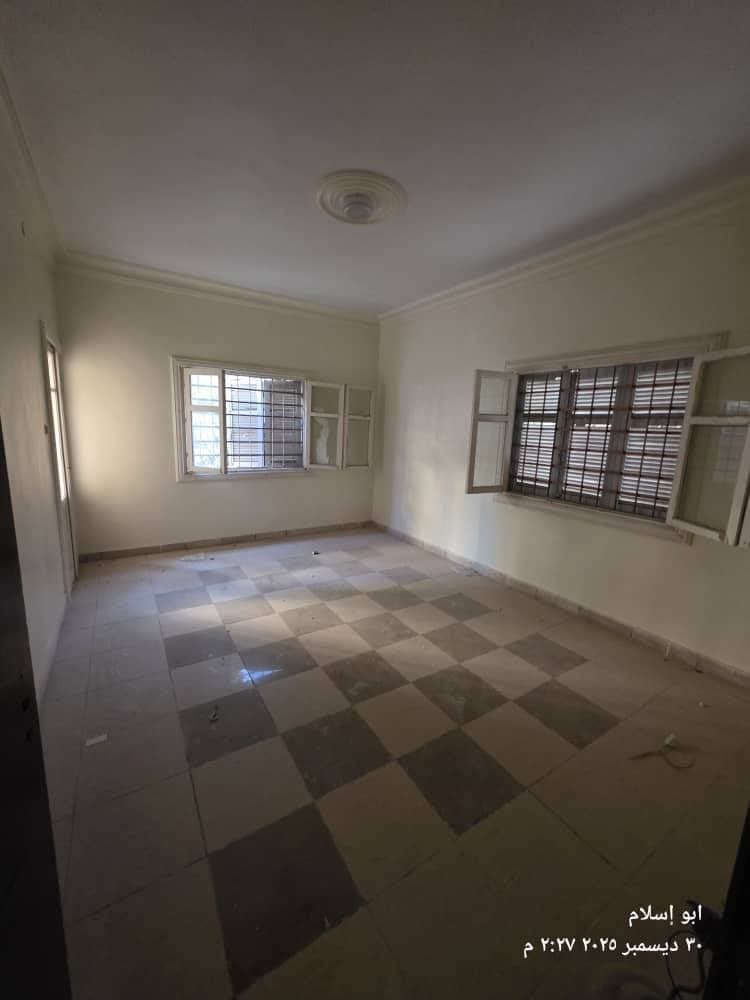 شقة 4 غرف 1 صالات 400م² للبيع