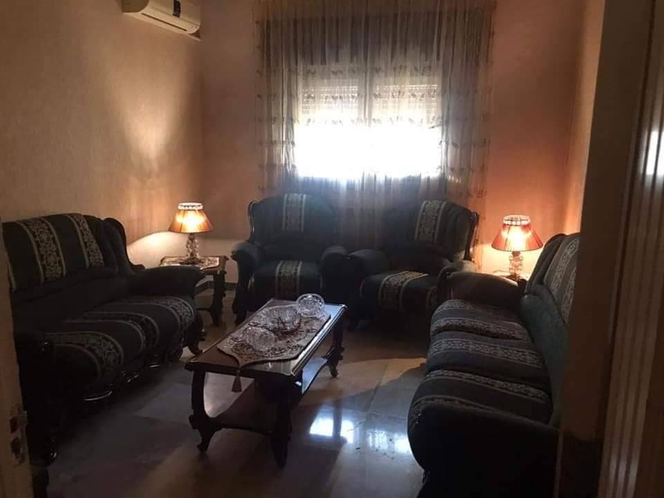 شقة 6 غرف 1 صالات 200م² طابق 2 مع فرش للبيع