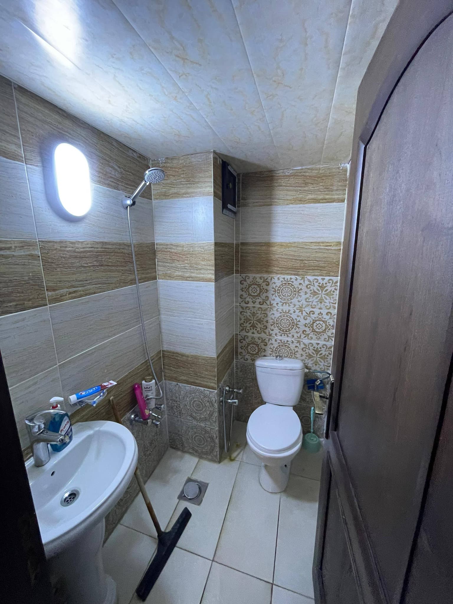 شقة 5 غرف 1 صالات 135م² أرضي للبيع