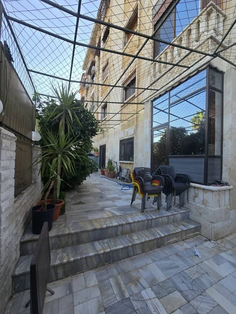 شقة 8 غرف 2 صالات 600م² أرضي للبيع