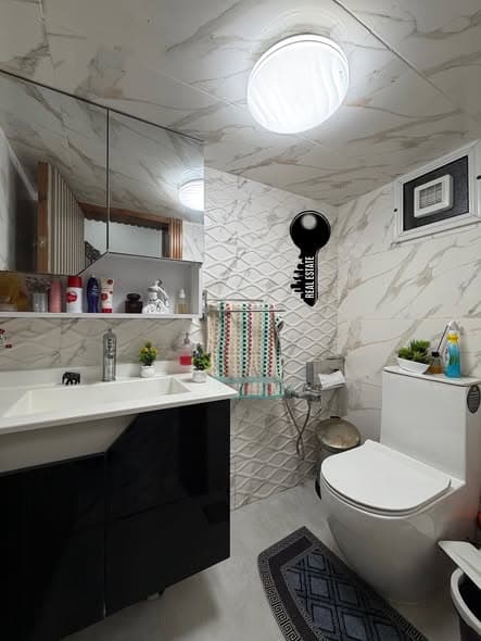 شقة 4 غرف 1 صالات 140م² طابق 3 للبيع